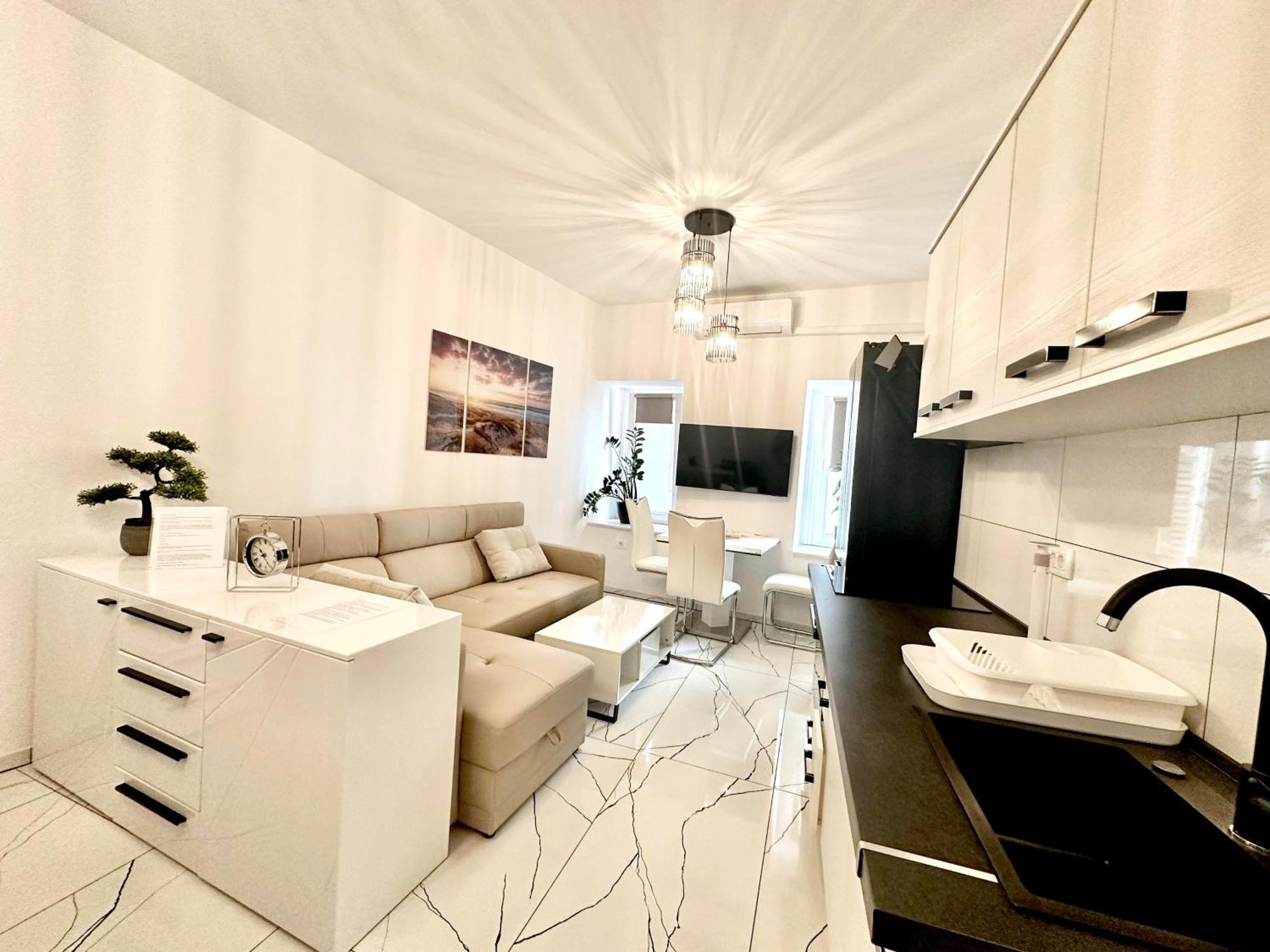 Studio Apartment Moro 2 Piran Bagian luar foto