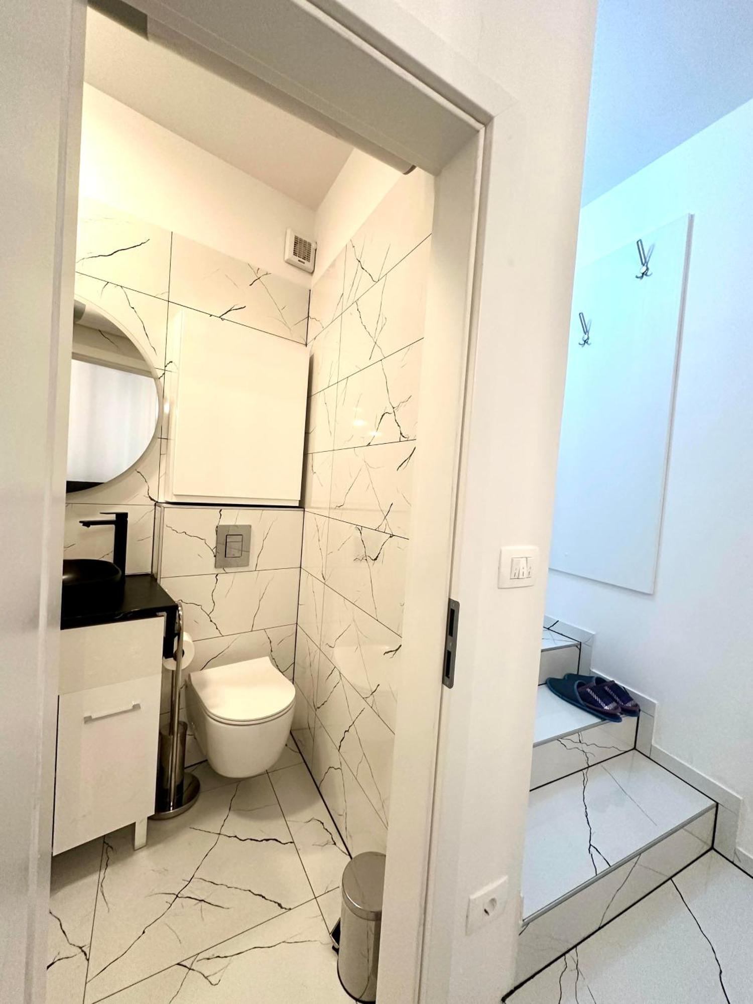 Studio Apartment Moro 2 Piran Bagian luar foto