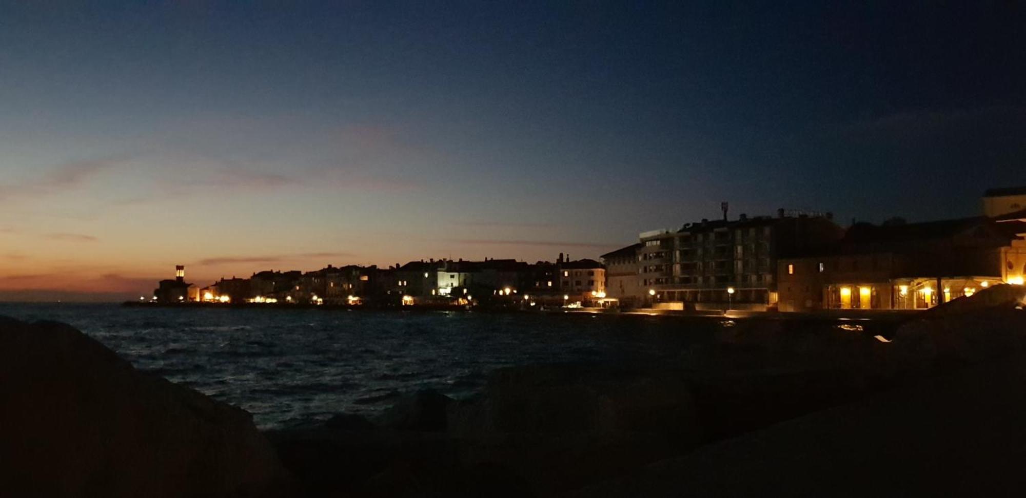 Studio Apartment Moro 2 Piran Bagian luar foto